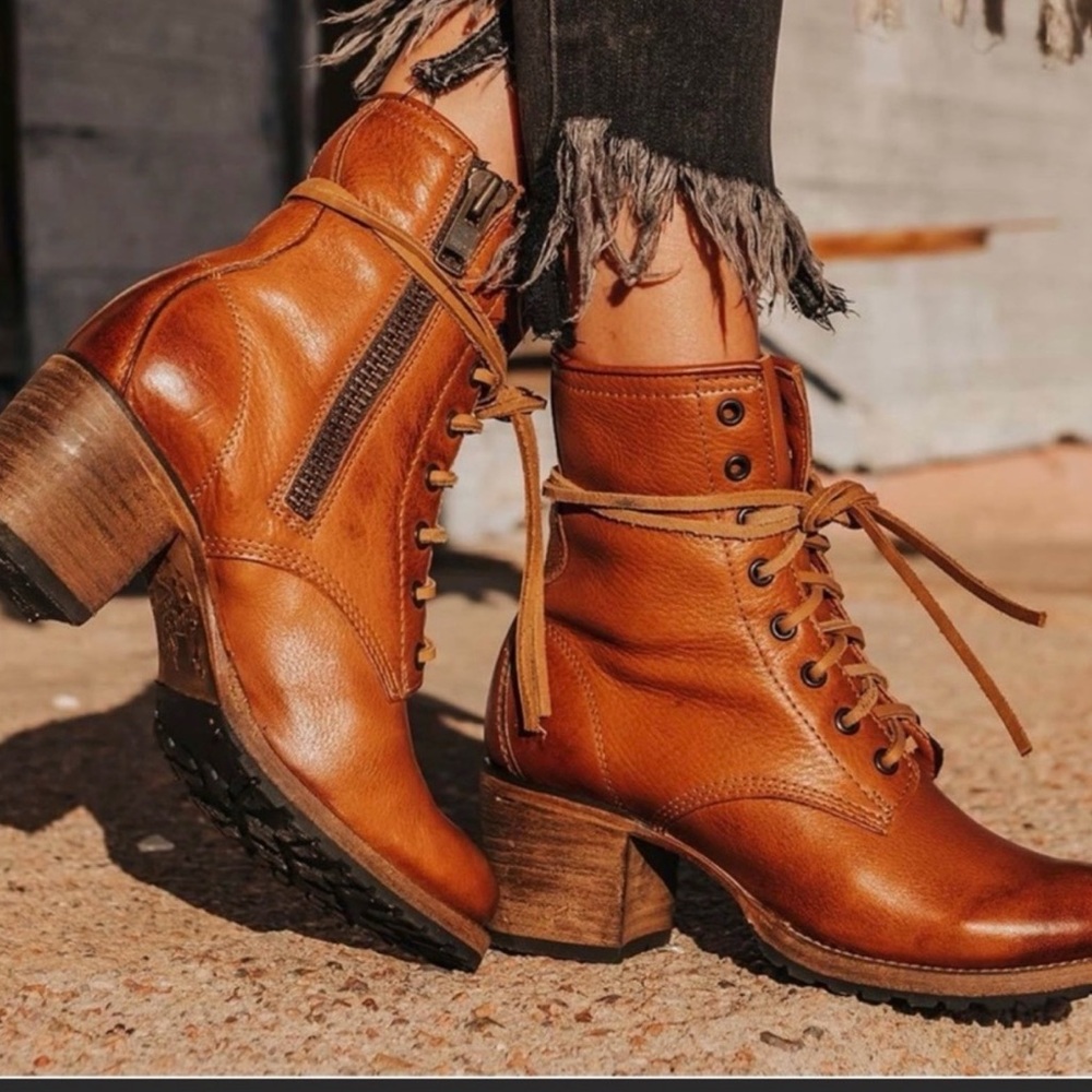 Freebird Tan Lace Up Boots